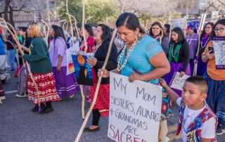 Tohono Indian Women led the Tucson 2019 Women’s March - Photo by Dulcey Lima on Unsplash
